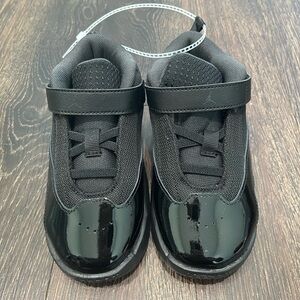 Nike Jordan Max Aura Toddler Size 10C Black/Black FQ8296-001 New Without Box